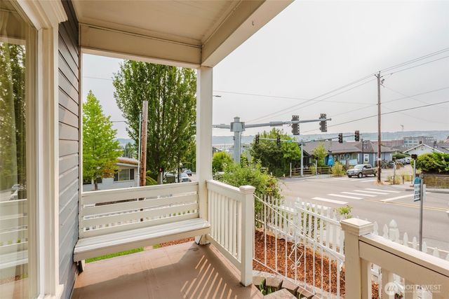 1404 Burwell Street, Bremerton, WA 98337