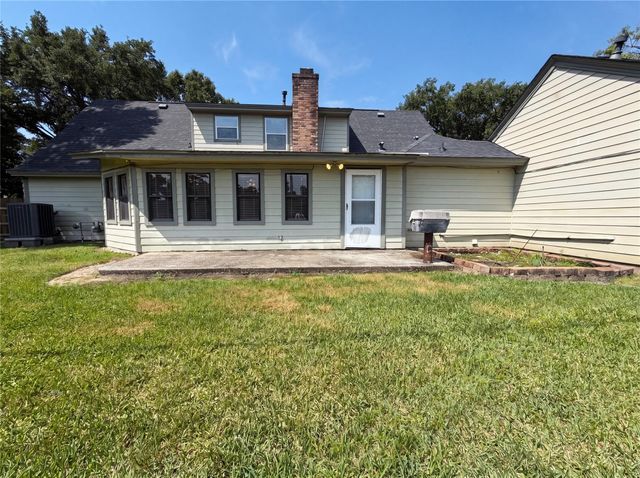17406 Ridge Top Drive, Houston, TX 77090