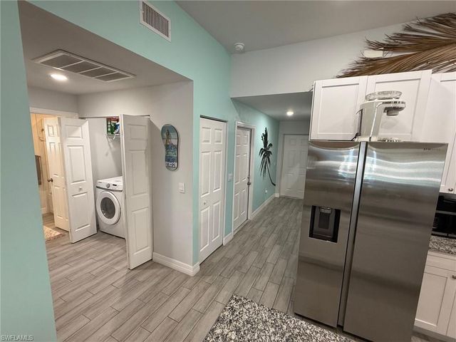313 SW 47th TER, Cape Coral, FL 33914