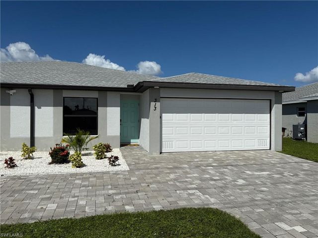 313 SW 47th TER, Cape Coral, FL 33914