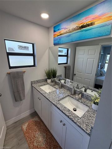 313 SW 47th TER, Cape Coral, FL 33914