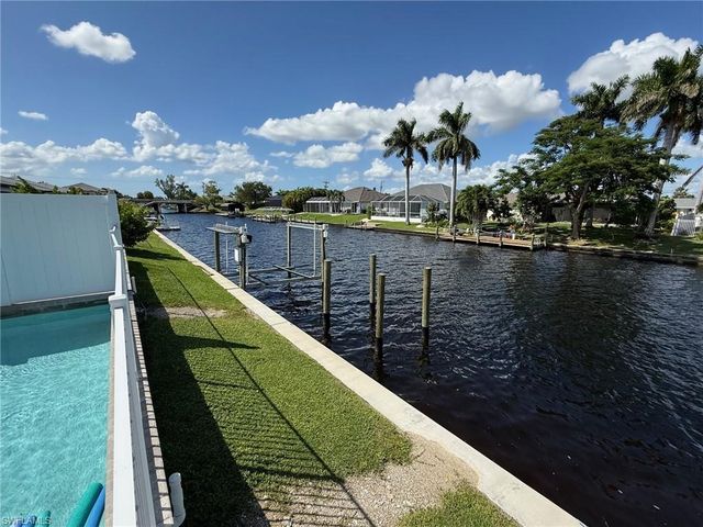 313 SW 47th TER, Cape Coral, FL 33914