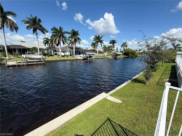 313 SW 47th TER, Cape Coral, FL 33914