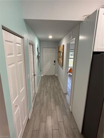 313 SW 47th TER, Cape Coral, FL 33914