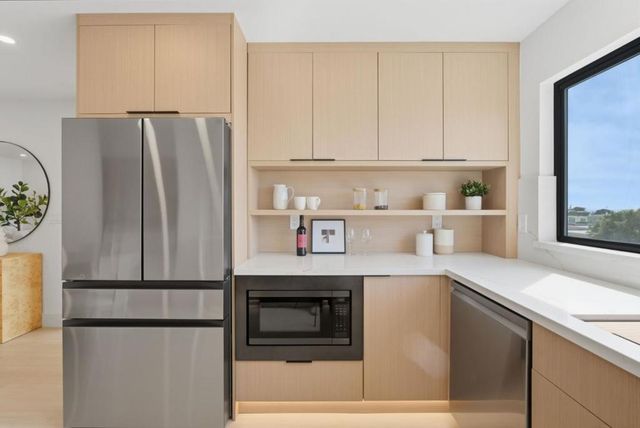 2107 39th Avenue, San Francisco, CA 94116