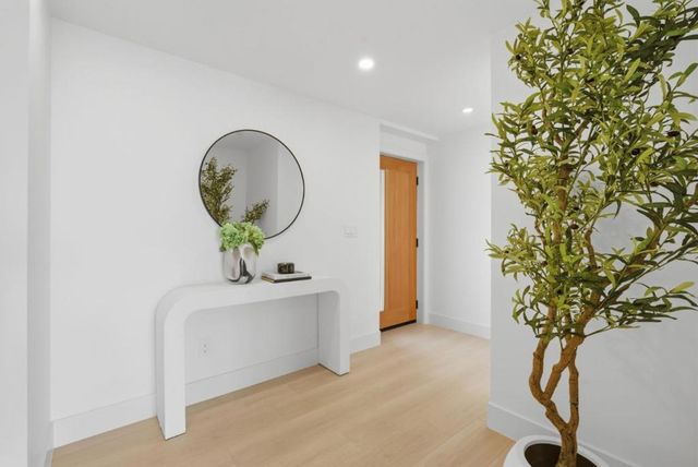 2107 39th Avenue, San Francisco, CA 94116