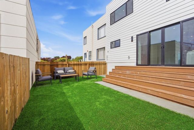 2107 39th Avenue, San Francisco, CA 94116