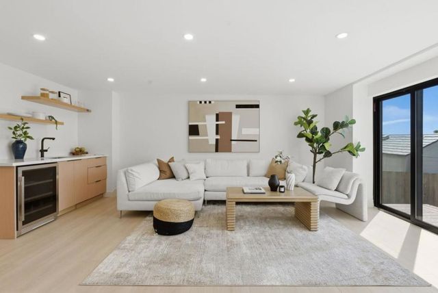 2107 39th Avenue, San Francisco, CA 94116