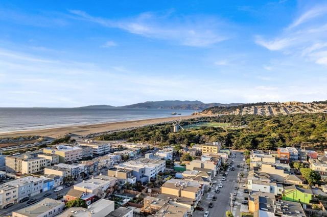 2107 39th Avenue, San Francisco, CA 94116