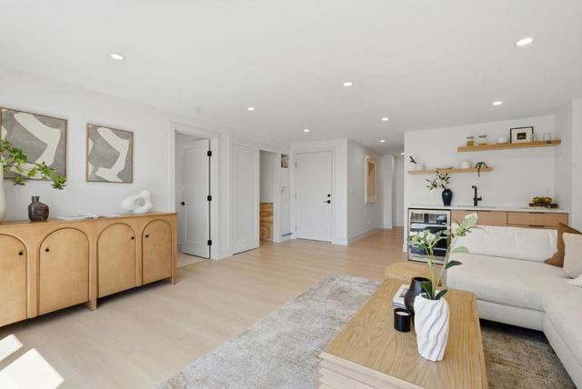 2107 39th Avenue, San Francisco, CA 94116