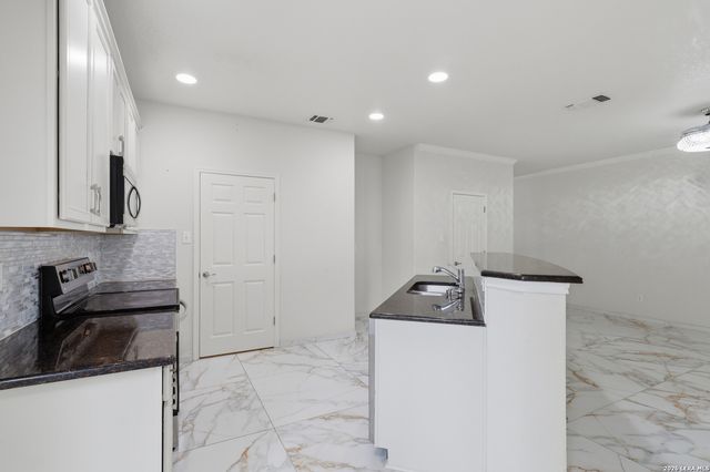 13103 Brook Arbor, San Antonio, TX 78232