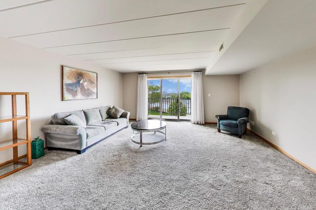 9750 Koch Court 2F, Orland Park, IL 60467