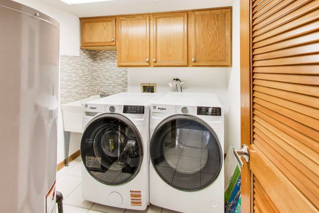 9750 Koch Court 2F, Orland Park, IL 60467
