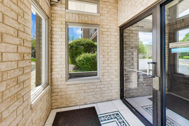 9750 Koch Court 2F, Orland Park, IL 60467
