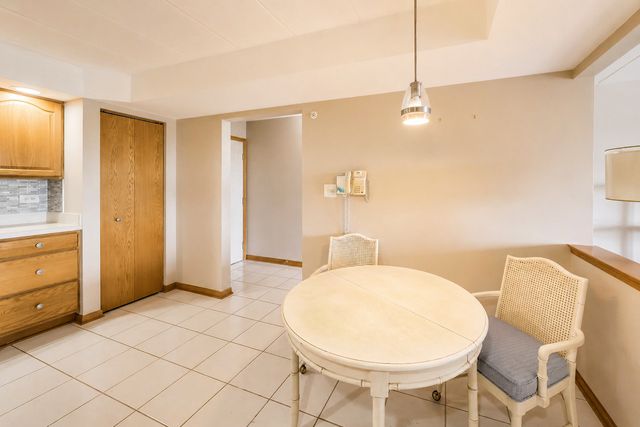 9750 Koch Court 2F, Orland Park, IL 60467