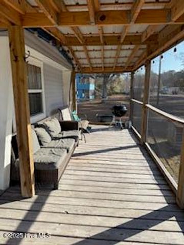 2202 SW Azalea Drive SW, Supply, NC 28462