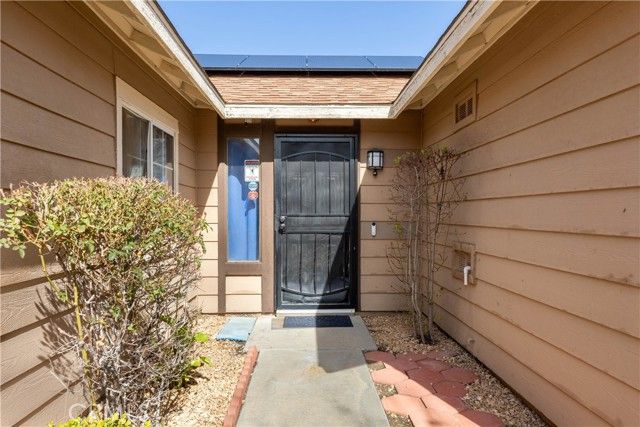 719 W Avenue H2, Lancaster, CA 93534