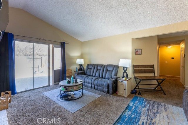 719 W Avenue H2, Lancaster, CA 93534