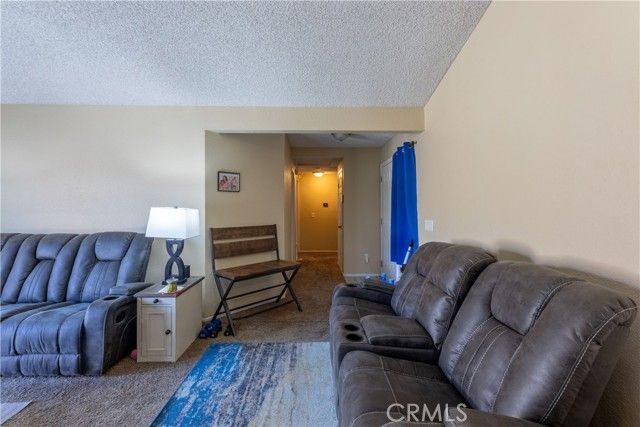 719 W Avenue H2, Lancaster, CA 93534