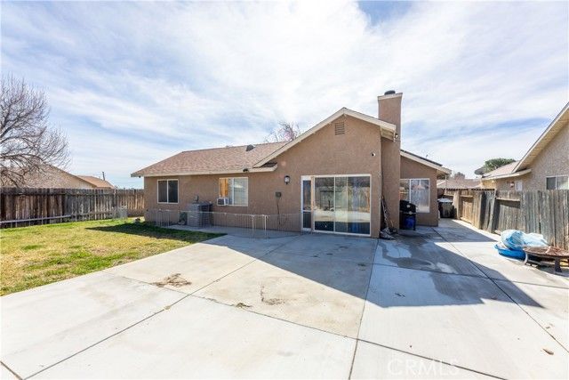 719 W Avenue H2, Lancaster, CA 93534