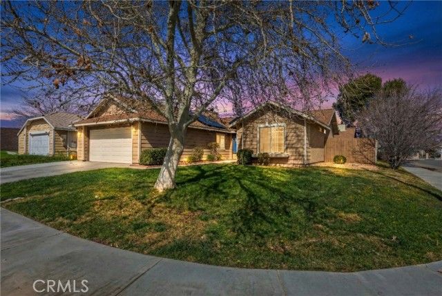 719 W Avenue H2, Lancaster, CA 93534