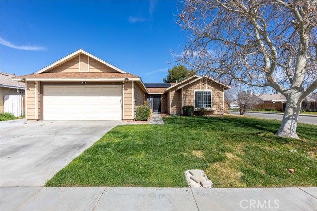 719 W Avenue H2, Lancaster, CA 93534