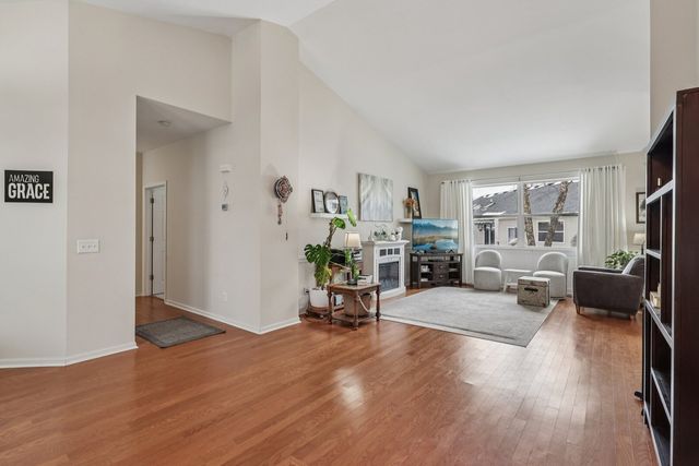 688 Cadillac Circle, Romeoville, IL 60446