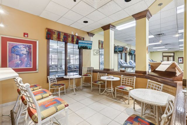 688 Cadillac Circle, Romeoville, IL 60446