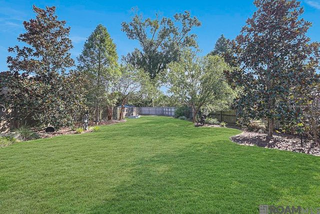 18380 Old Maplewood Dr, Prairieville, LA 70769