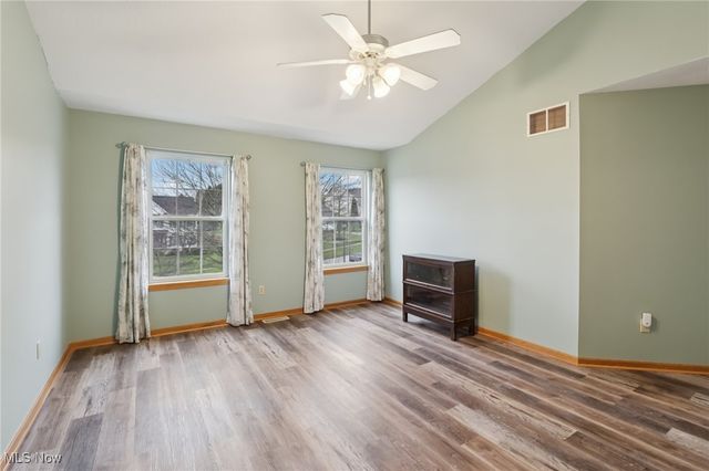 854 Longbrook Drive, Wadsworth, OH 44281