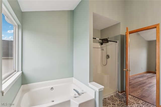 854 Longbrook Drive, Wadsworth, OH 44281