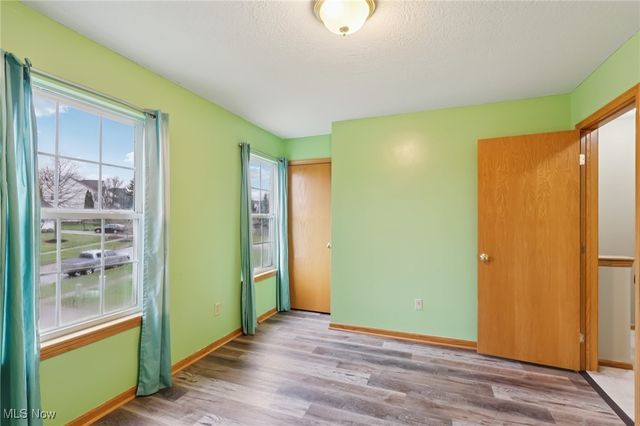 854 Longbrook Drive, Wadsworth, OH 44281