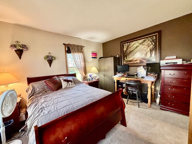 12916 Grange Hall Road, Capron, IL 61012