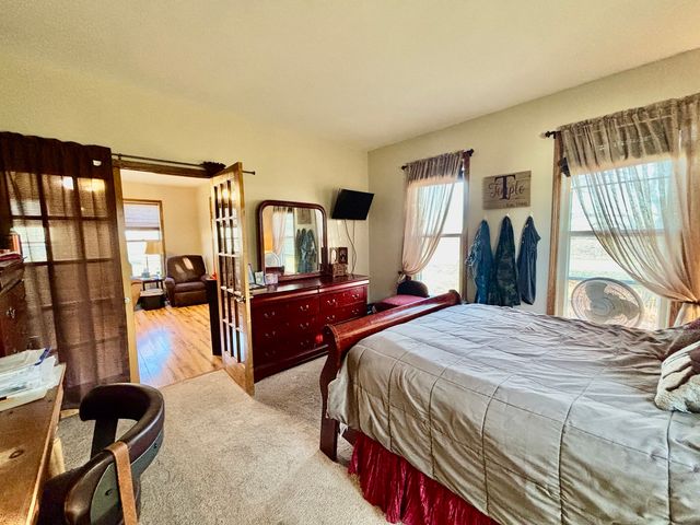 12916 Grange Hall Road, Capron, IL 61012