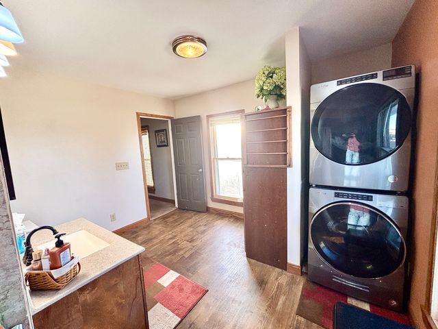 12916 Grange Hall Road, Capron, IL 61012