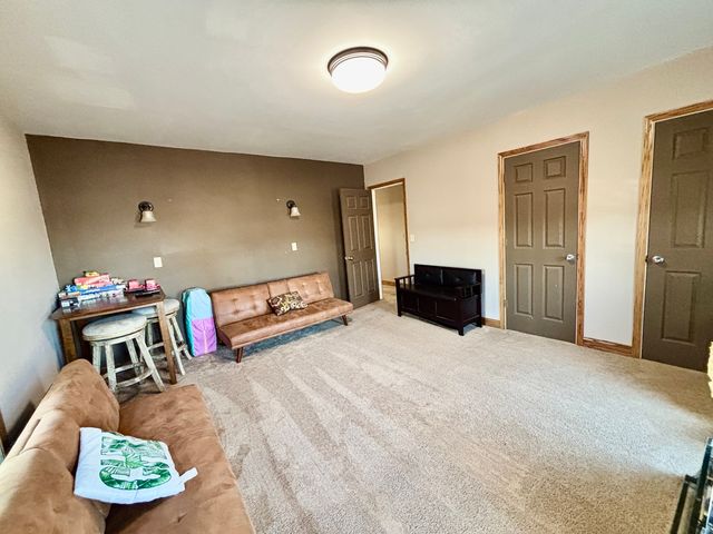 12916 Grange Hall Road, Capron, IL 61012