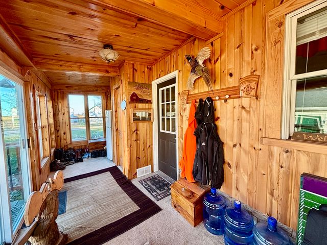 12916 Grange Hall Road, Capron, IL 61012