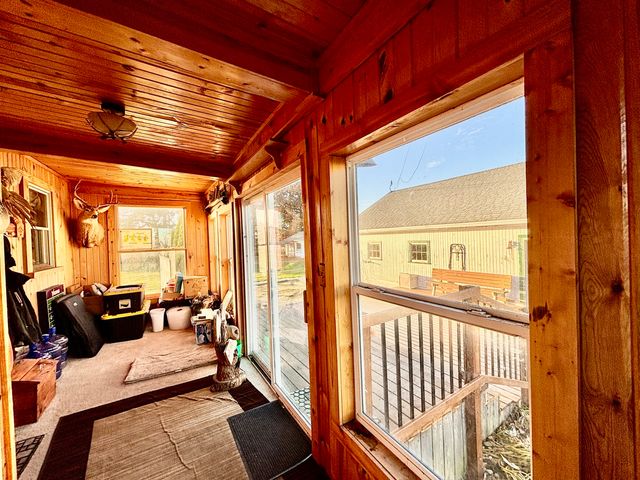 12916 Grange Hall Road, Capron, IL 61012