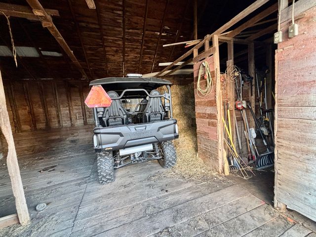 12916 Grange Hall Road, Capron, IL 61012