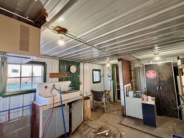 12916 Grange Hall Road, Capron, IL 61012