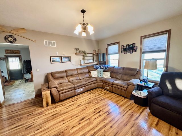 12916 Grange Hall Road, Capron, IL 61012