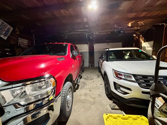 12916 Grange Hall Road, Capron, IL 61012