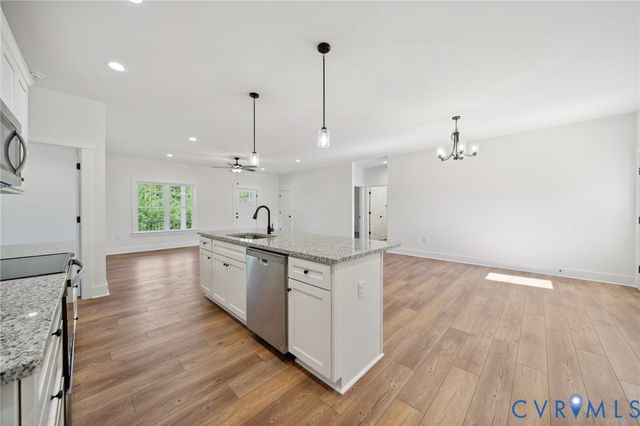 43 Oak Hill Rd, Cumberland, VA 23040