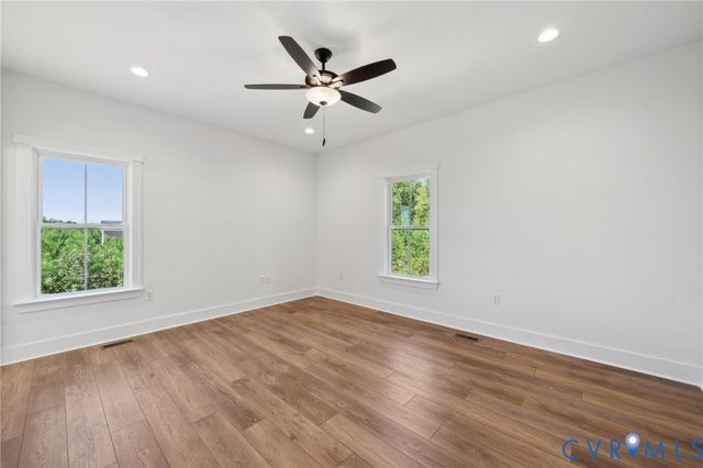 43 Oak Hill Rd, Cumberland, VA 23040