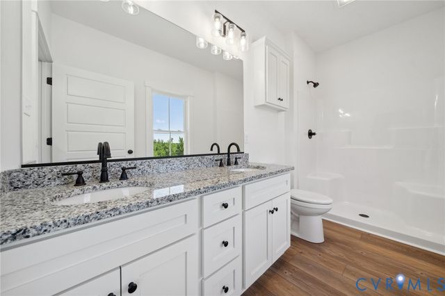 43 Oak Hill Rd, Cumberland, VA 23040