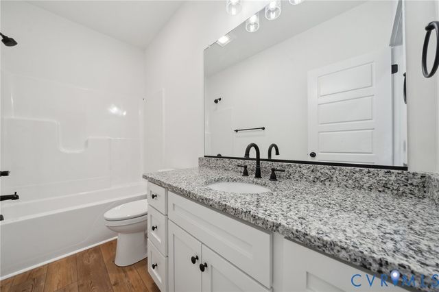 43 Oak Hill Rd, Cumberland, VA 23040