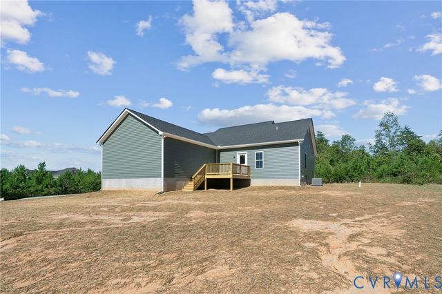 43 Oak Hill Rd, Cumberland, VA 23040