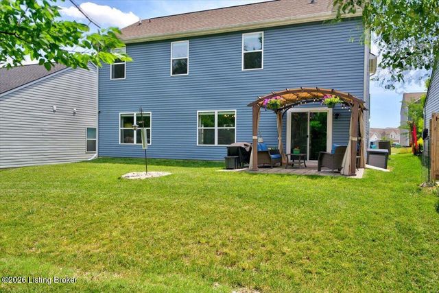 8437 Warbler Branch Way, Louisville, KY 40229