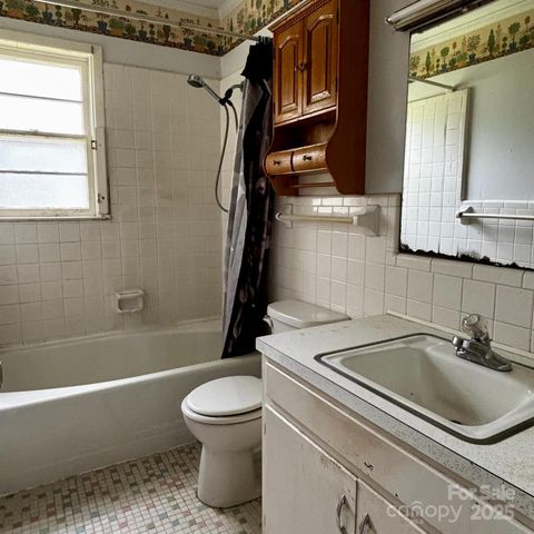 404 Sycamore Road, Salisbury, NC 28147