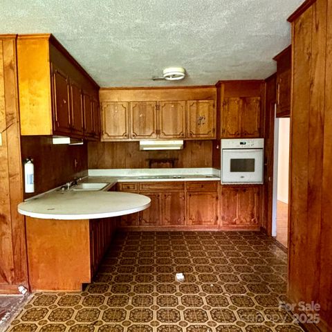 404 Sycamore Road, Salisbury, NC 28147